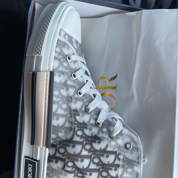 Dior High-Top Sneakers - Picture 1 of 6